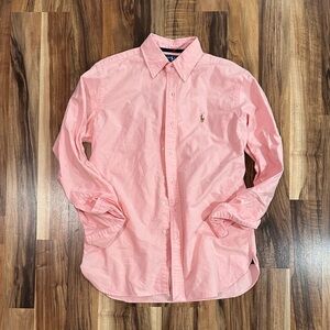 Men's Classic Fit Button-Down Shirt